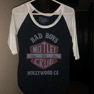 MOTLEY CRUE band t